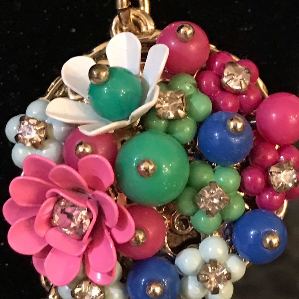 Stunning Talbots Floral Flower Statement Necklace - image 6